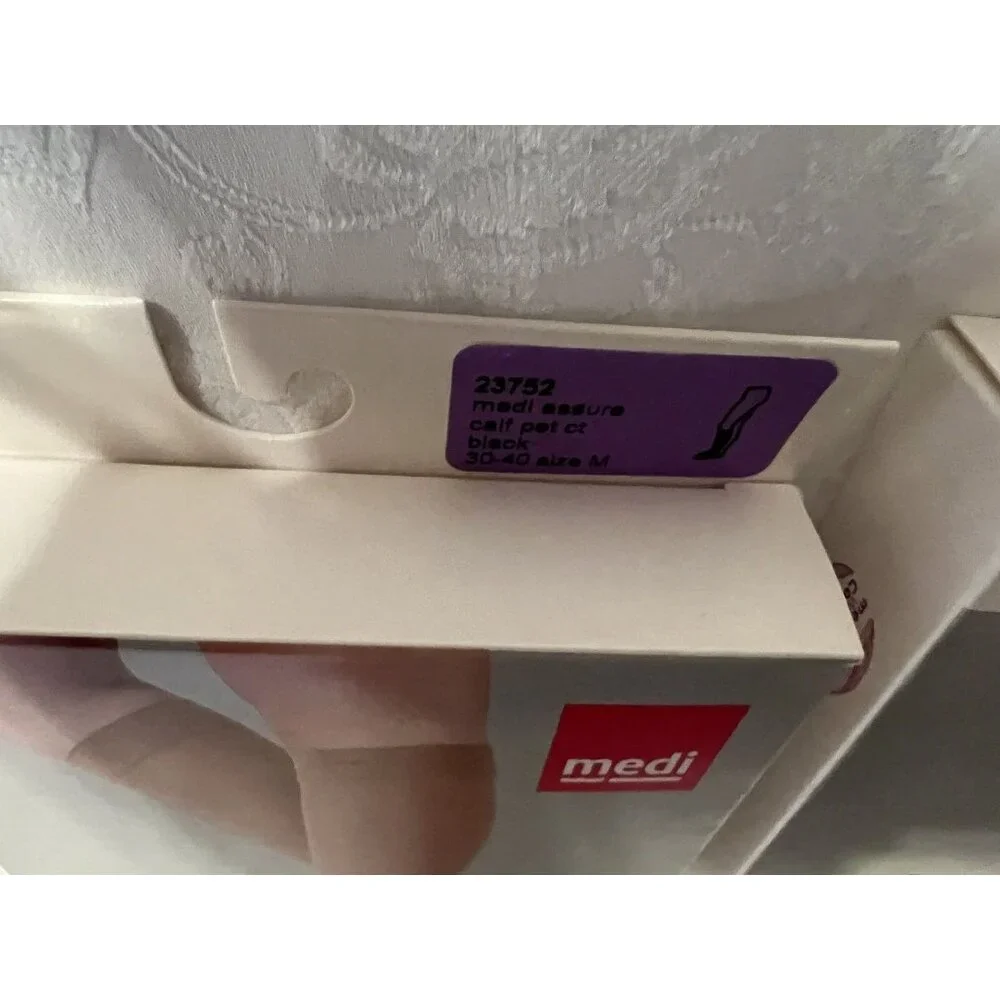 Medi Assure Closed Toe Knee Highs 30-40 mmHg Black Size Medium Compression Socks